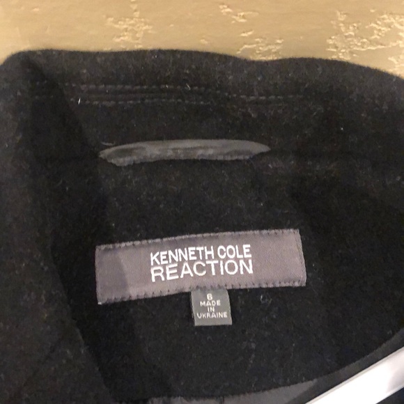 Kenneth Cole Reaction Long Wool winter coat. Size 6 - Picture 3 of 5
